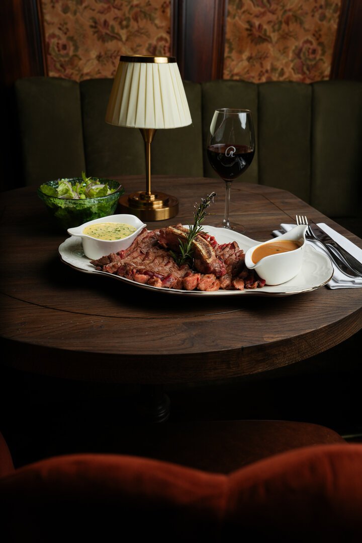 Food, drinks and bites at Chez Van Rijn